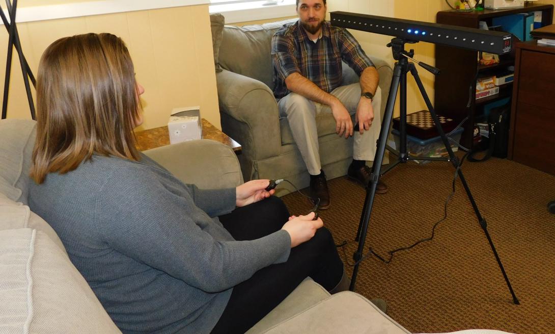 A therapist providing EMDR Therapy to help with traumatic events.