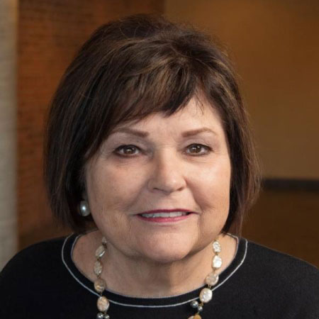 Cynthia Lesher headshot