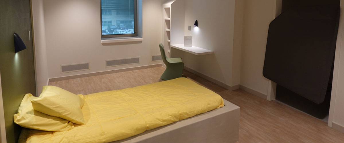 Hennepin bedroom